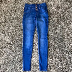 Women’s high-rise skinny jeans
